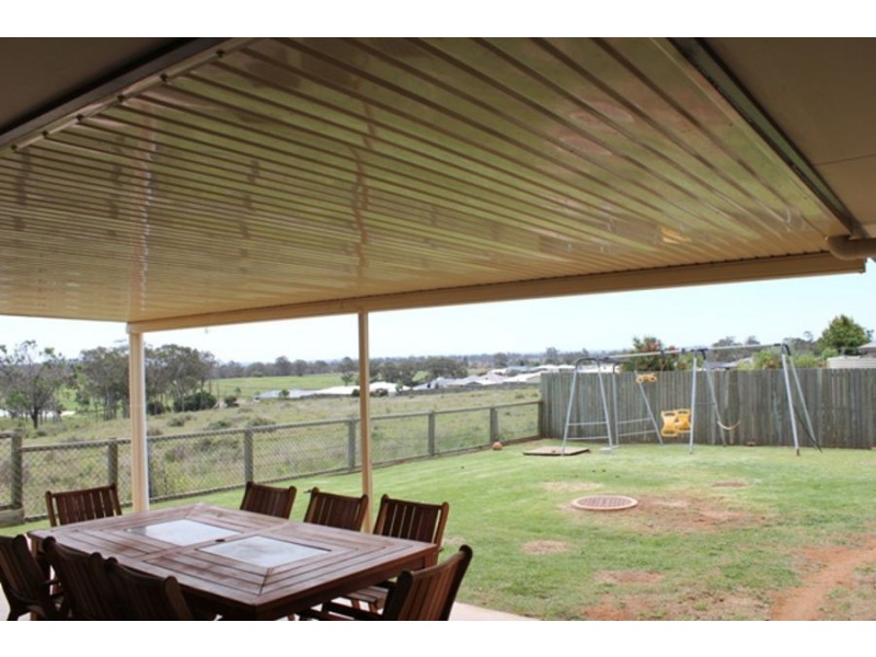 5 Minack Court, Kleinton QLD 4352