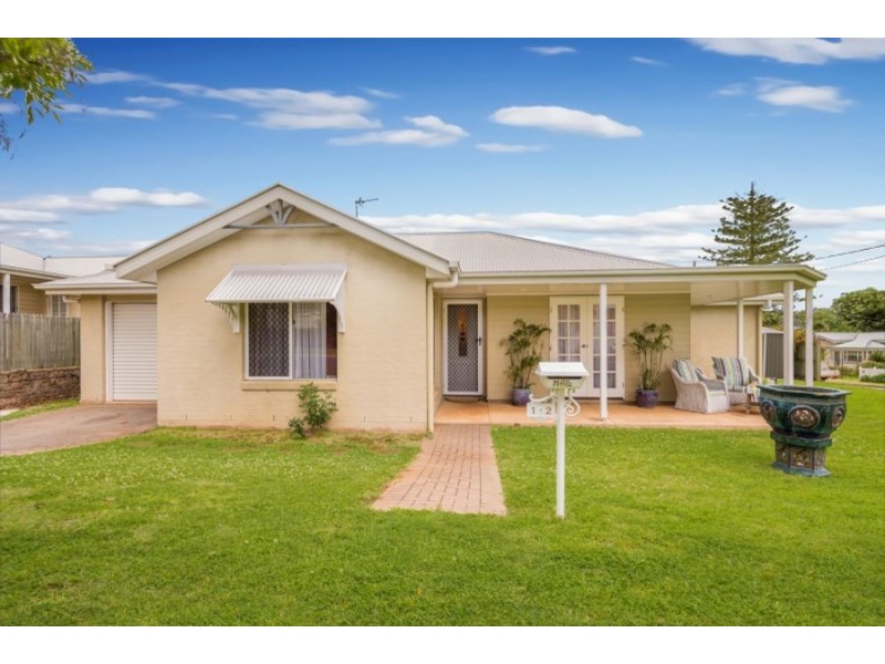 1/2 Beirne Street, South Toowoomba QLD 4350