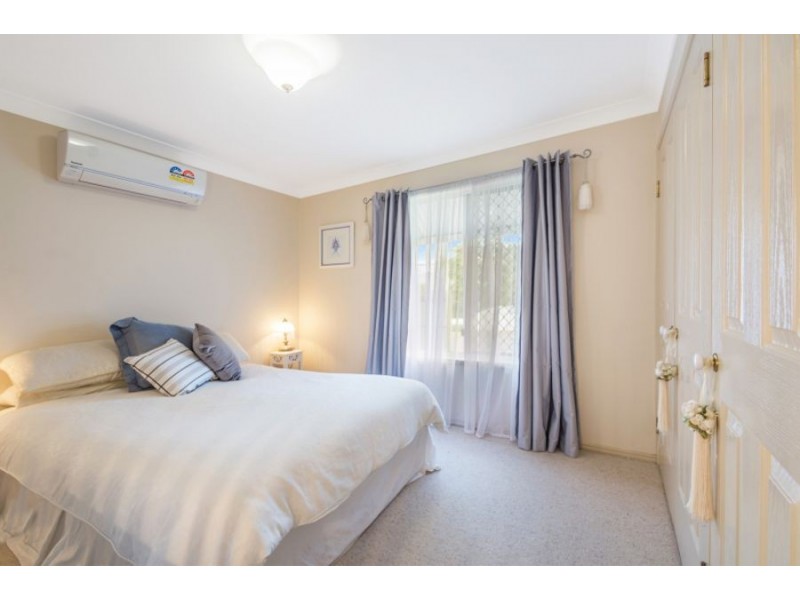 1/2 Beirne Street, South Toowoomba QLD 4350