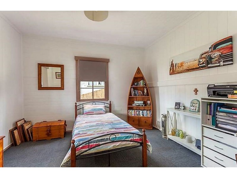 45 West Street, Newtown QLD 4350