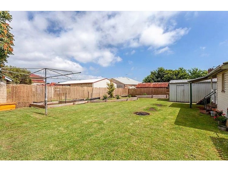 45 West Street, Newtown QLD 4350
