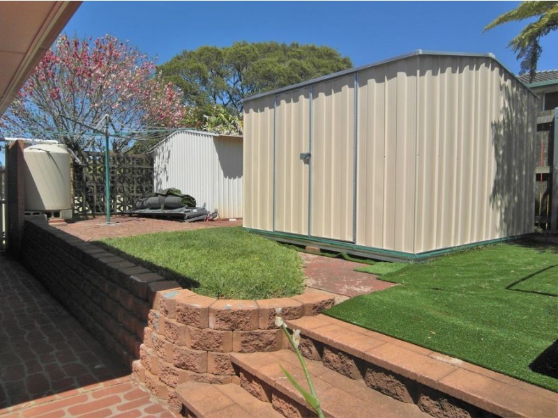 17 Gordon Avenue, Rockville QLD 4350