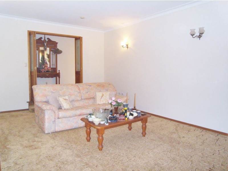 11 Jimbour Drive, Newtown QLD 4350