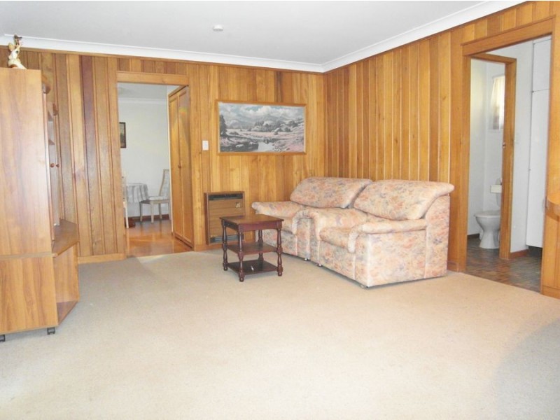 11 Jimbour Drive, Newtown QLD 4350