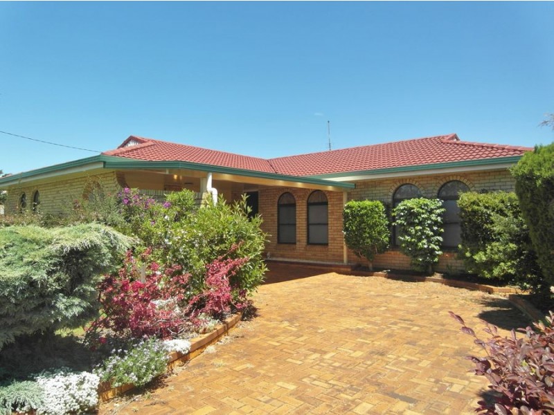 11 Jimbour Drive, Newtown QLD 4350