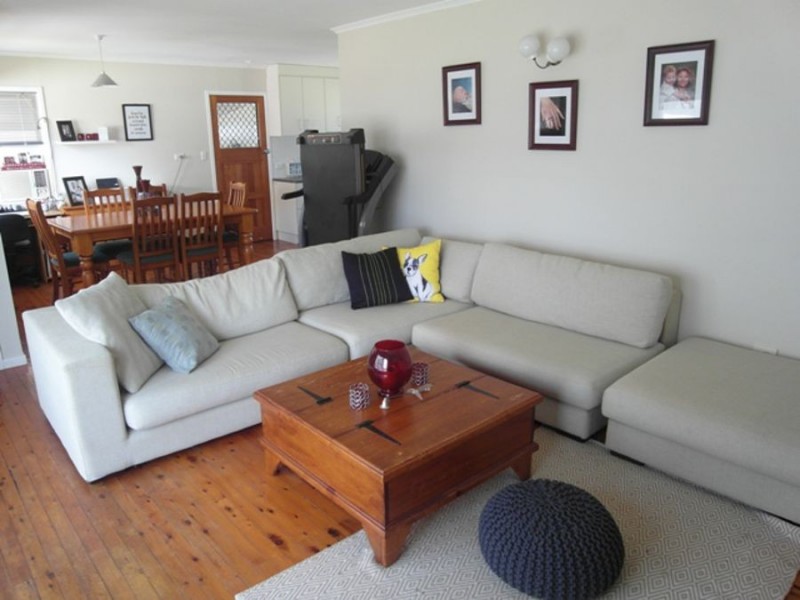 22 Tynedale Avenue, Newtown QLD 4350