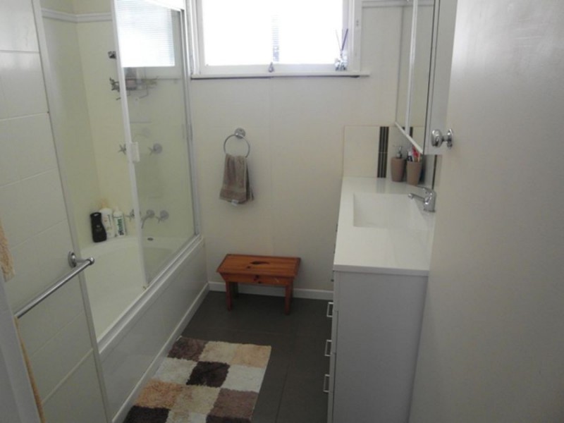 22 Tynedale Avenue, Newtown QLD 4350