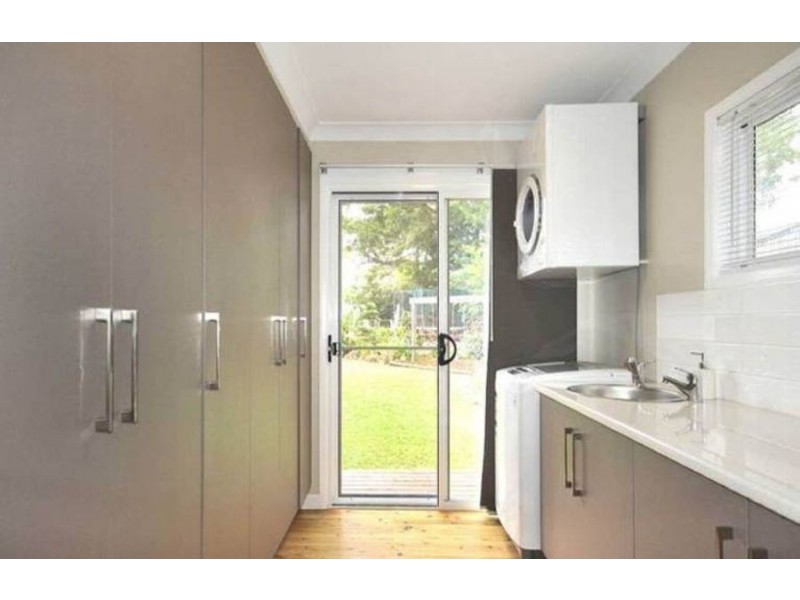 Newtown QLD 4350