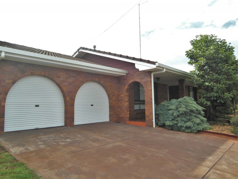 3 Cullen Court, Rockville QLD 4350