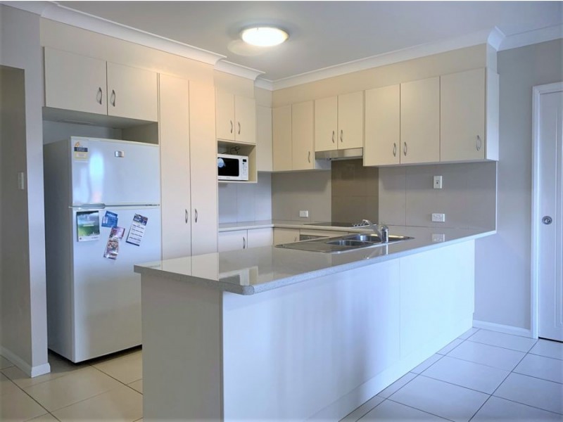 3/13 Sambar Court, Kearneys Spring QLD 4350