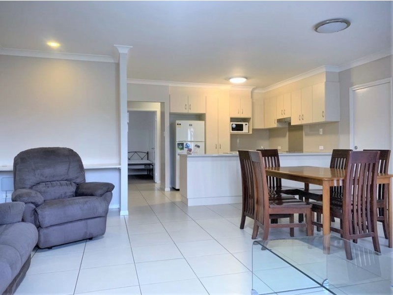 3/13 Sambar Court, Kearneys Spring QLD 4350
