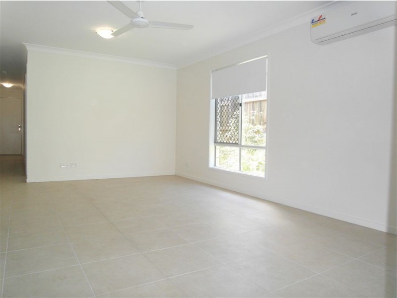 3b Cardamon Crescent, Glenvale QLD 4350