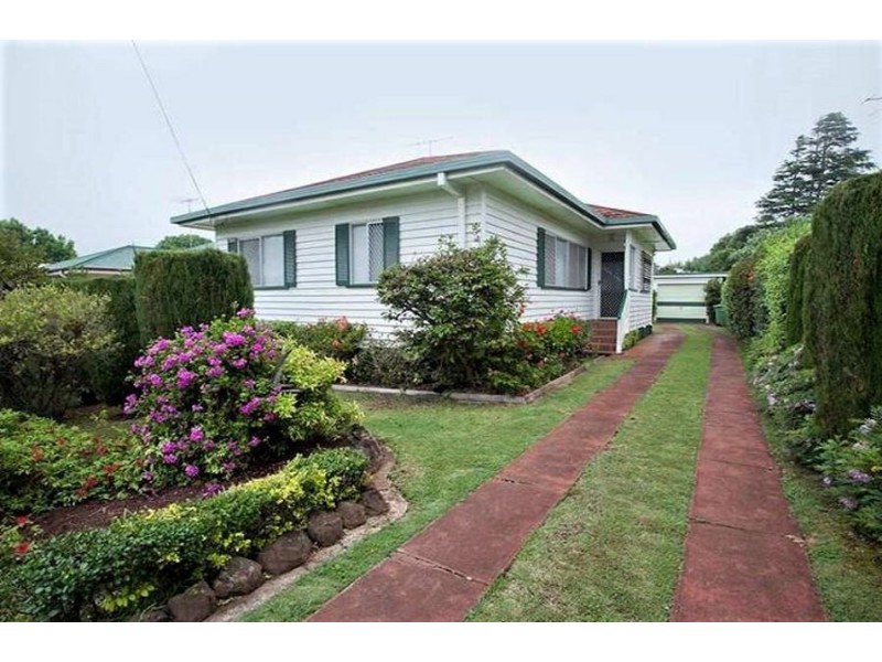 26 Elizabeth Street, South Toowoomba QLD 4350