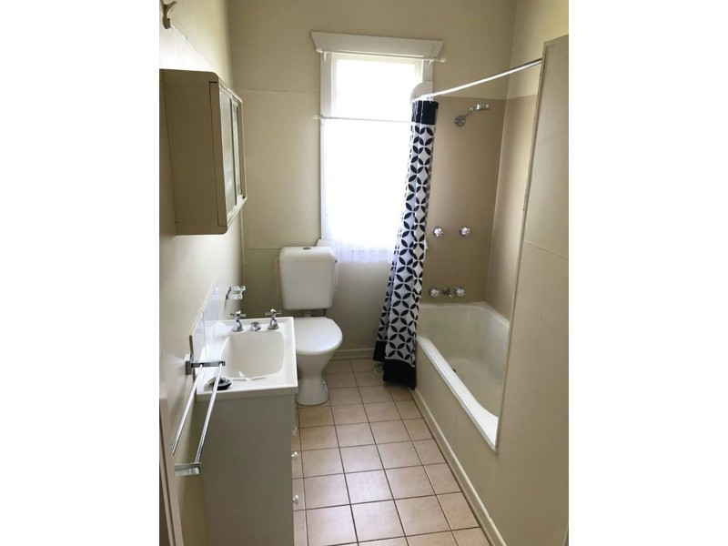 22 Munro Street, Harlaxton QLD 4350