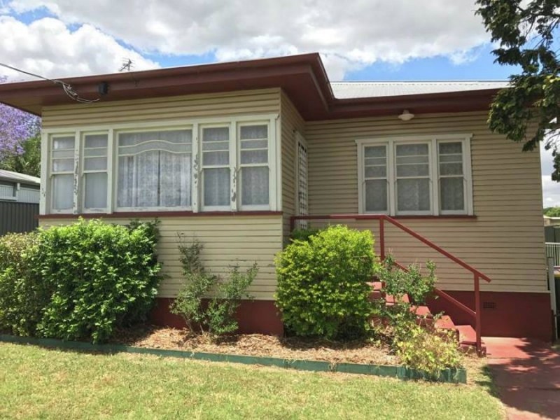 22 Munro Street, Harlaxton QLD 4350