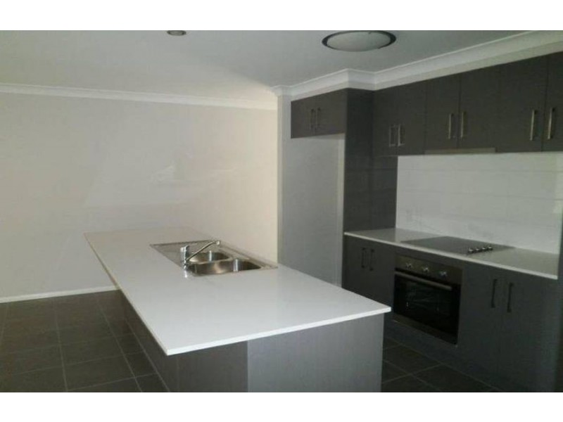 13 McIntosh Street, Westbrook QLD 4350