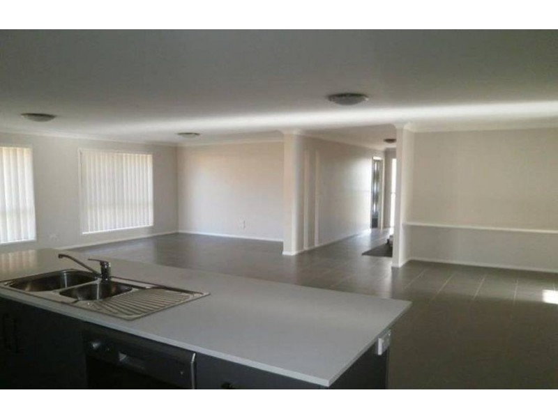 13 McIntosh Street, Westbrook QLD 4350