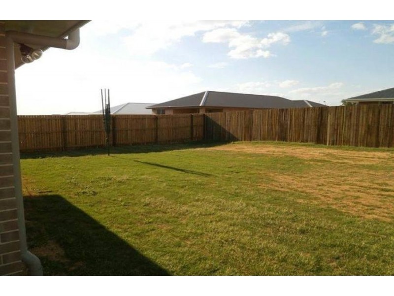 13 McIntosh Street, Westbrook QLD 4350