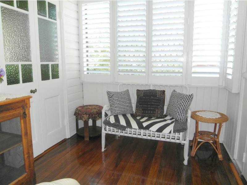 235 West Street, Harristown QLD 4350