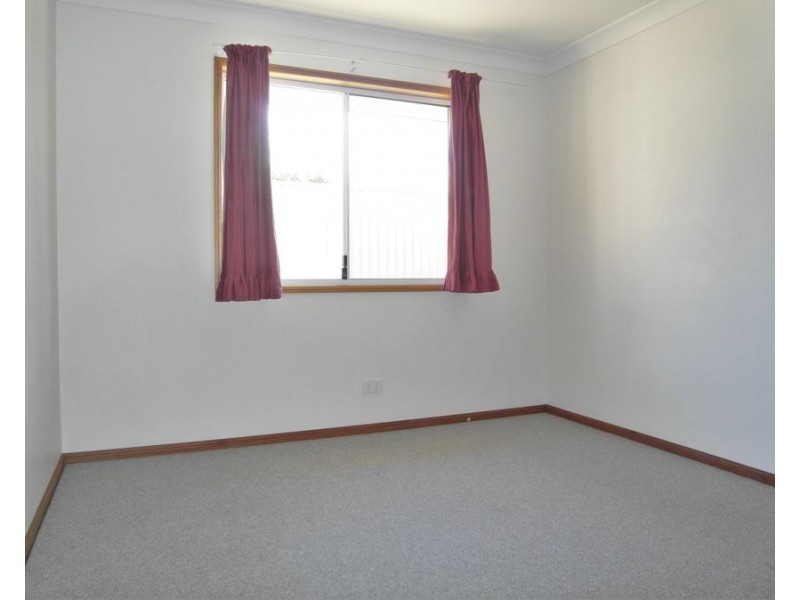 80b Weetwood Street, Newtown QLD 4350