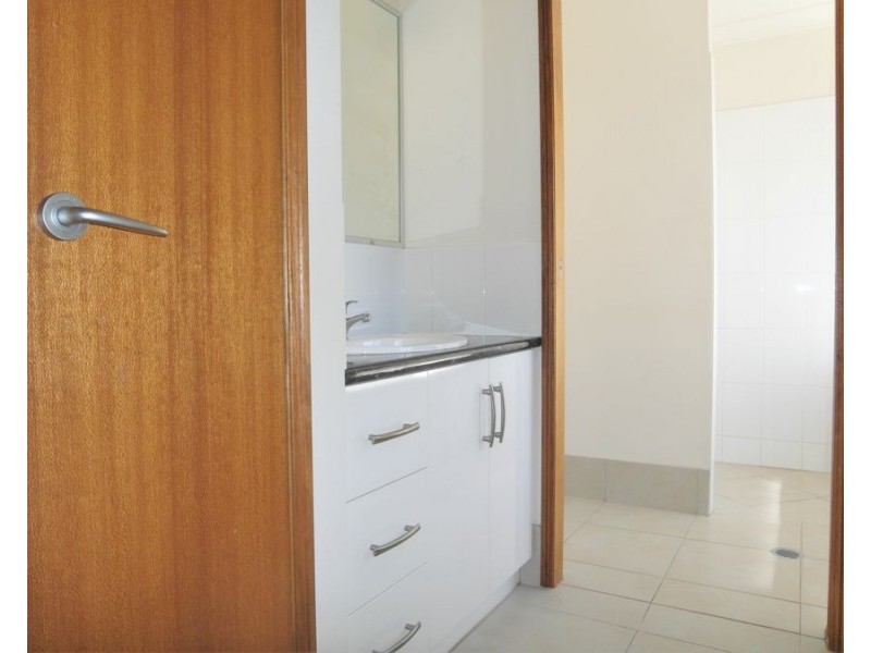 80b Weetwood Street, Newtown QLD 4350