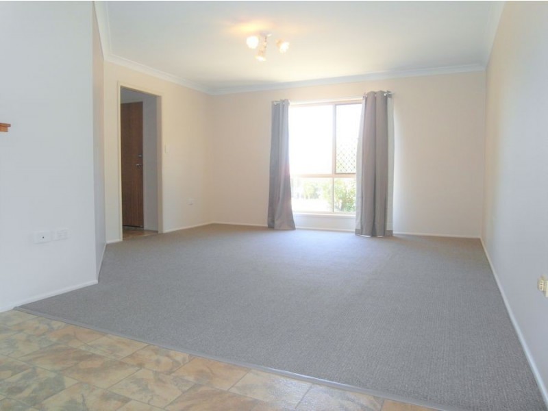 16 Bouganvillea Drive, Middle Ridge QLD 4350