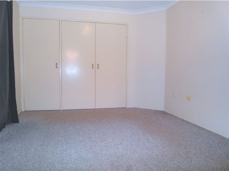 16 Bouganvillea Drive, Middle Ridge QLD 4350