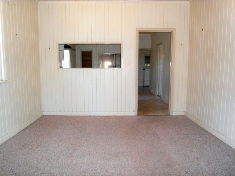 16 Glenvale Road, Harristown QLD 4350
