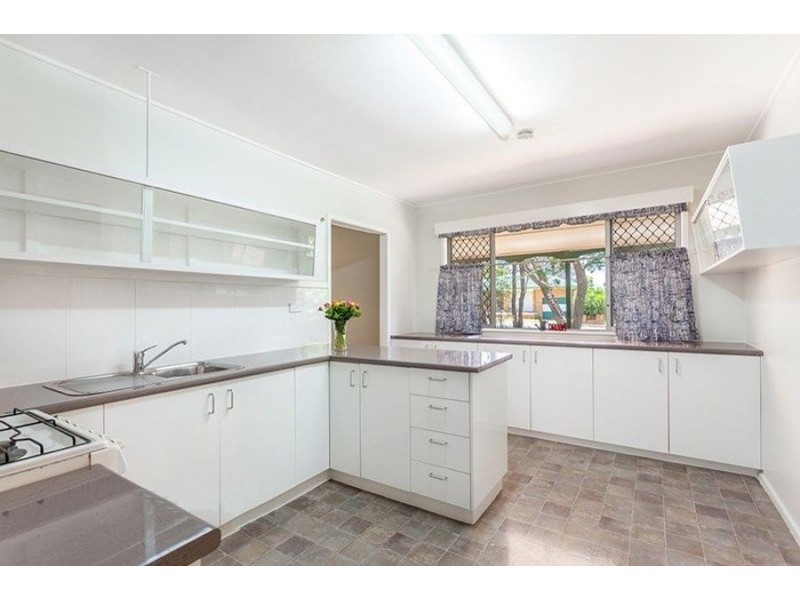 2 Wentworth Street Centenary Heights, Centenary Heights QLD 4350