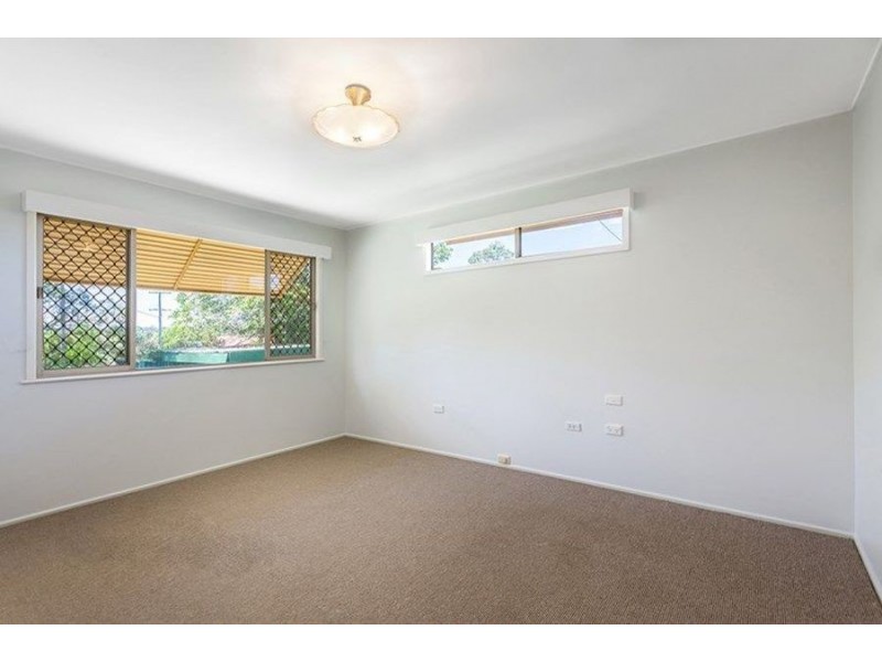 2 Wentworth Street Centenary Heights, Centenary Heights QLD 4350