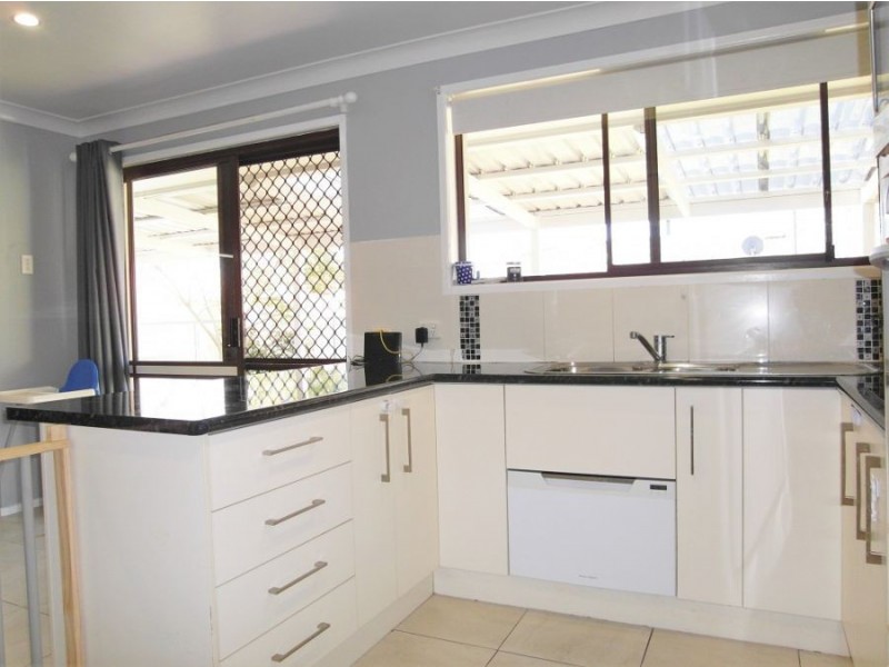 9 Hibiscus Drive, Centenary Heights QLD 4350
