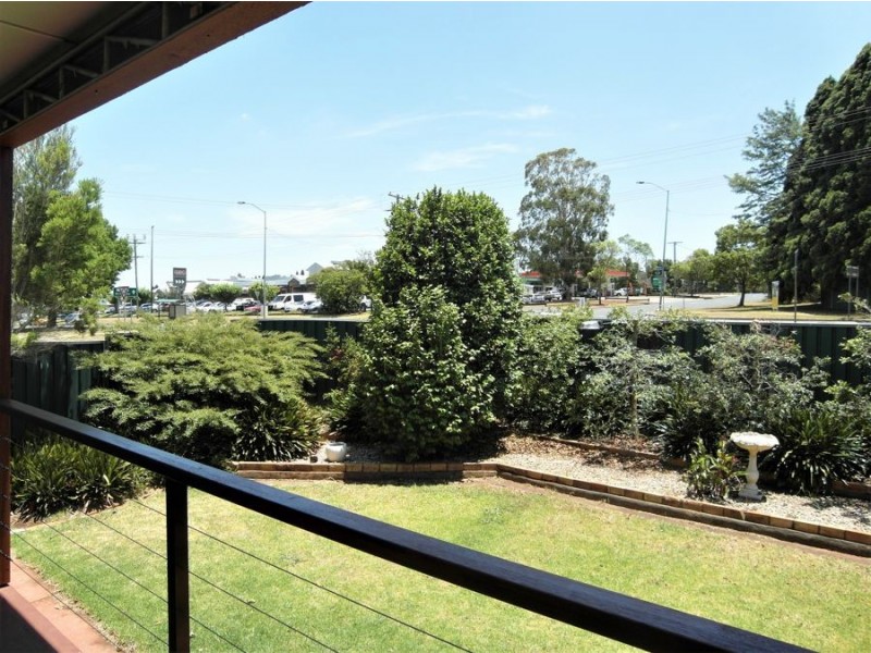 12 James Street, Rangeville QLD 4350