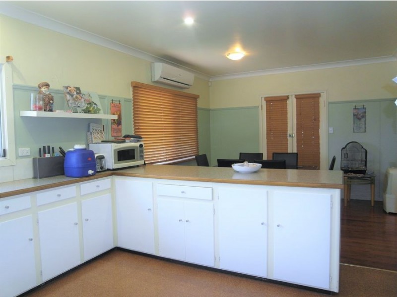 12 James Street, Rangeville QLD 4350