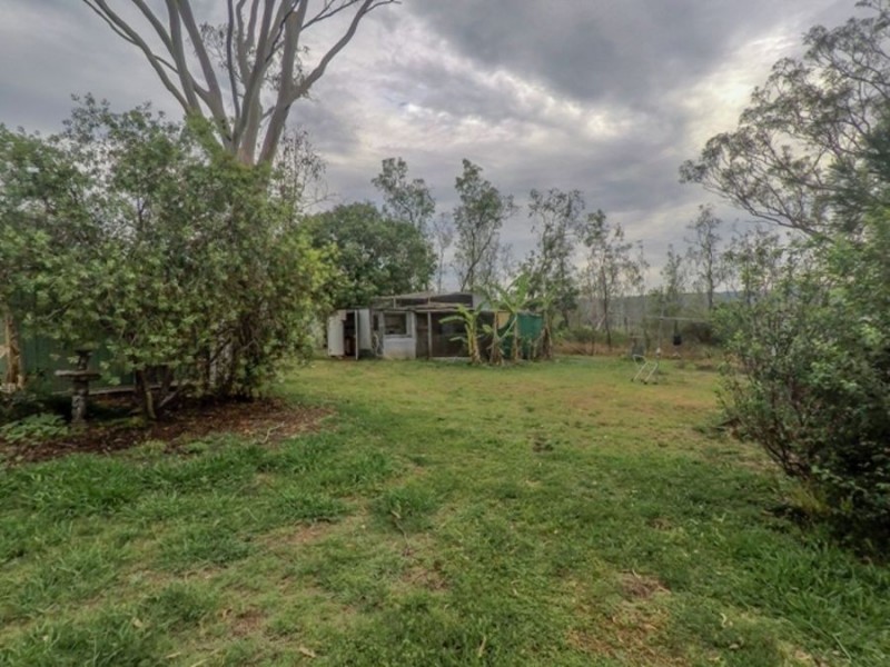 102 Boundary Street, Cranley QLD 4350
