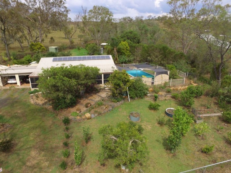 102 Boundary Street, Cranley QLD 4350