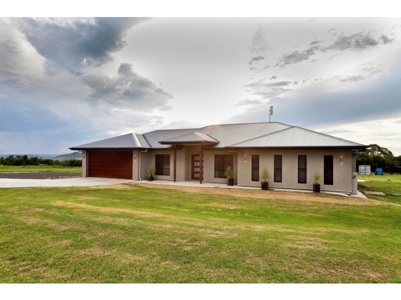 43 Hilltop Drive, Gowrie Junction QLD 4352