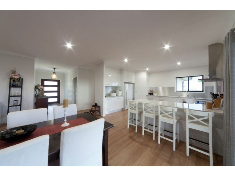 43 Hilltop Drive, Gowrie Junction QLD 4352