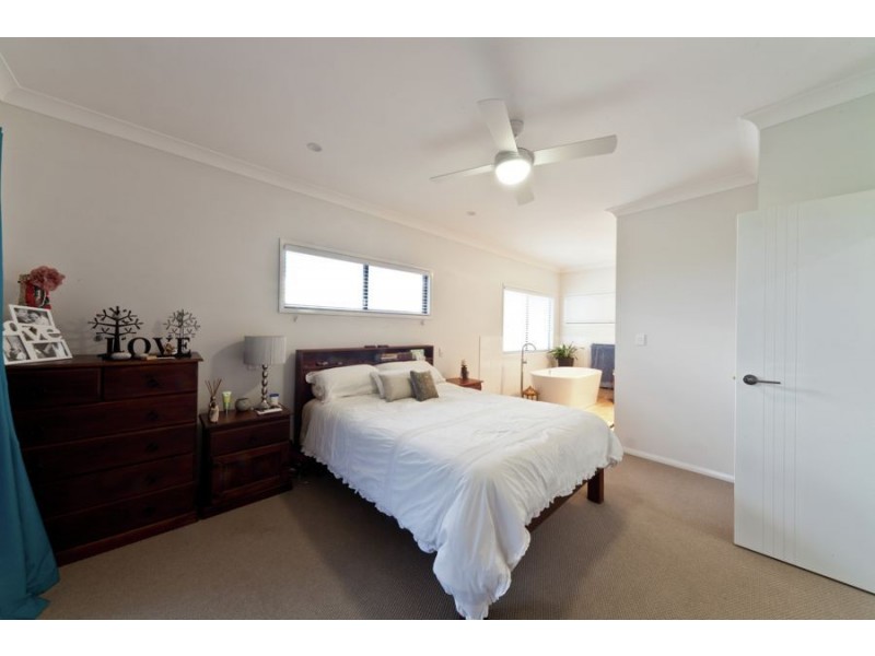 43 Hilltop Drive, Gowrie Junction QLD 4352