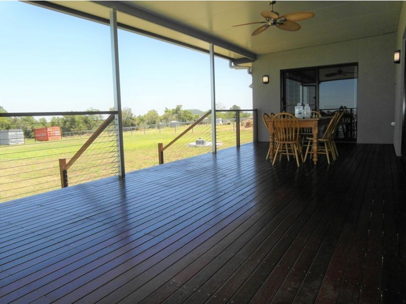 43 Hilltop Drive, Gowrie Junction QLD 4352