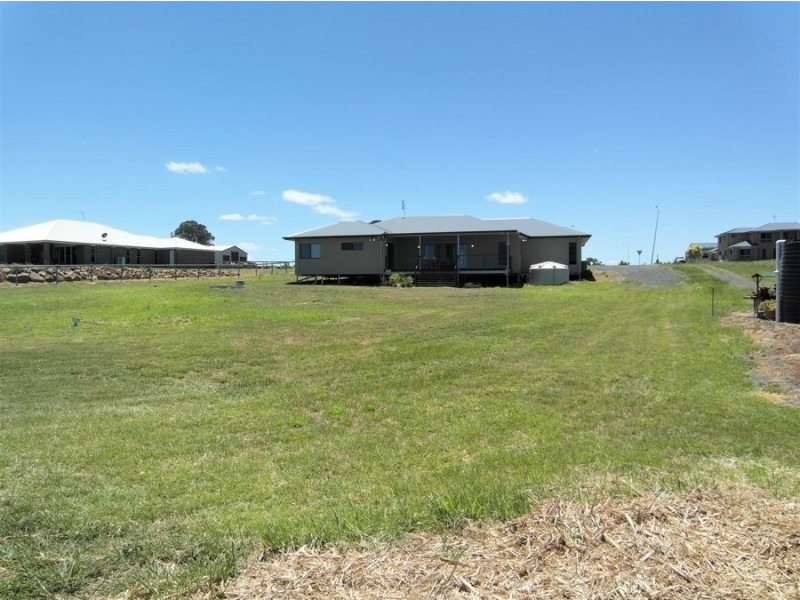 43 Hilltop Drive, Gowrie Junction QLD 4352