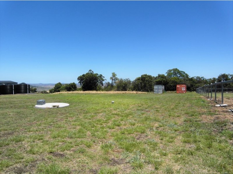 43 Hilltop Drive, Gowrie Junction QLD 4352