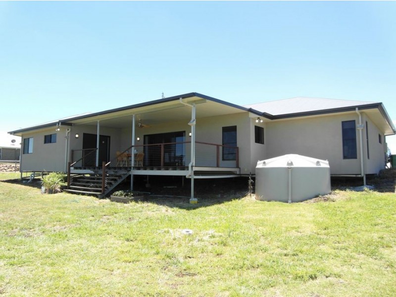 43 Hilltop Drive, Gowrie Junction QLD 4352