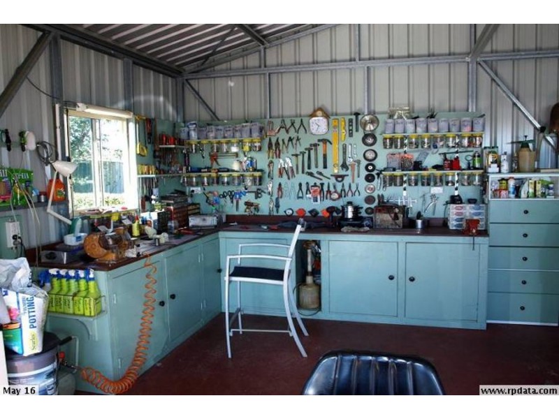 25 Free Street, Nobby QLD 4360