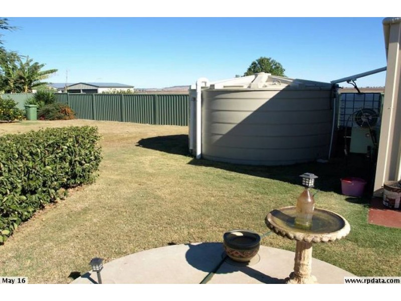 25 Free Street, Nobby QLD 4360