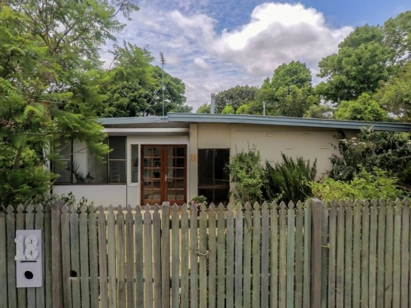 Centenary Heights QLD 4350