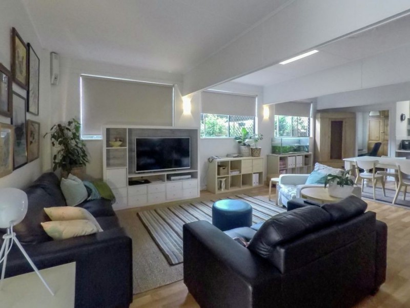 Centenary Heights QLD 4350