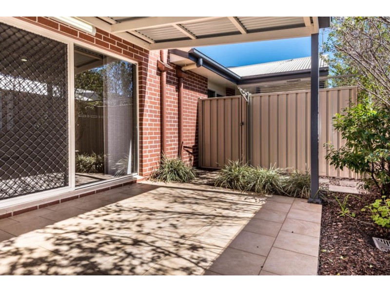 2/353 Greenwattle Street, Wilsonton QLD 4350