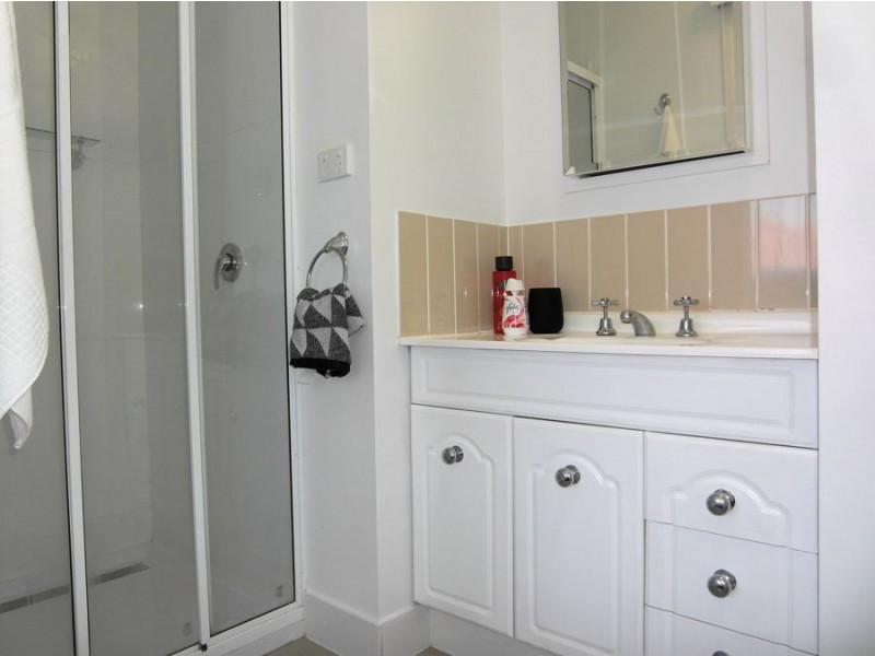 1/14 Lloyd Street, Harristown QLD 4350