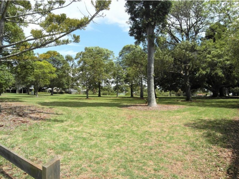 1/14 Lloyd Street, Harristown QLD 4350