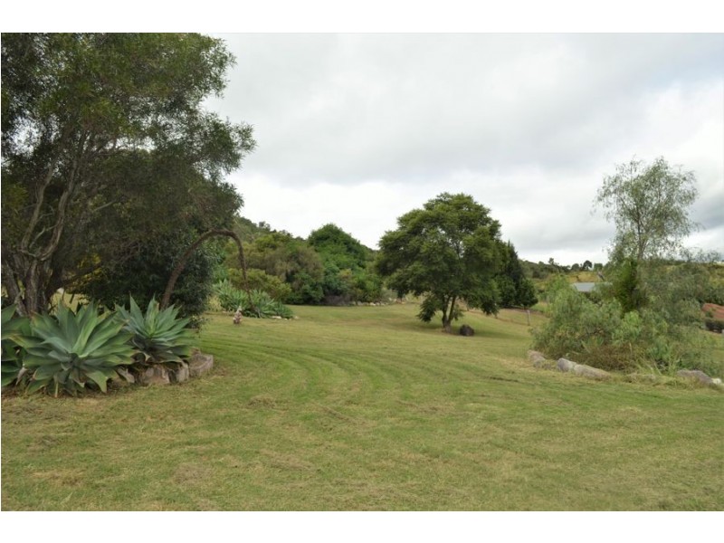 14 Redlands Drive, Gowrie Junction QLD 4352
